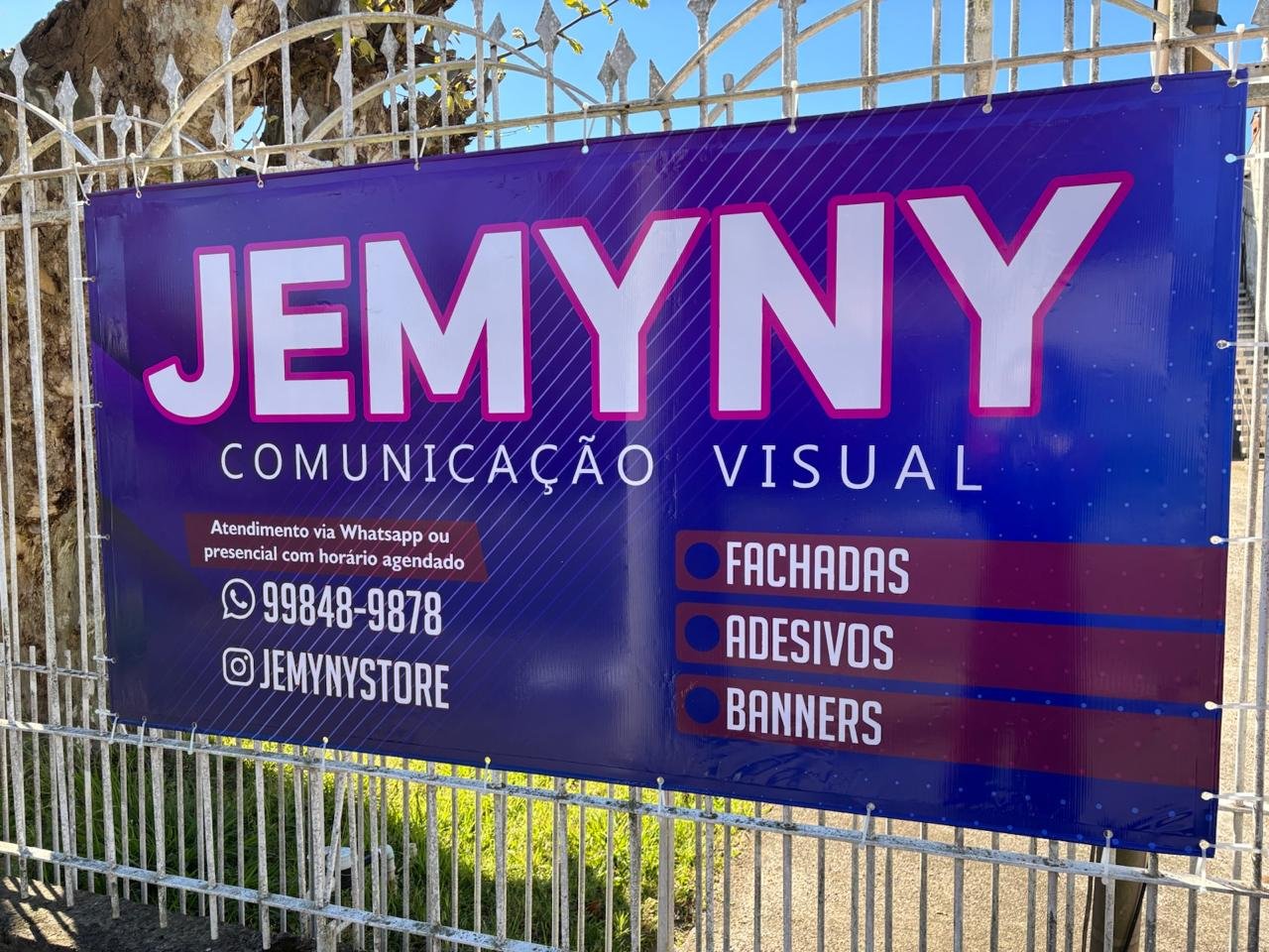Equipe Jemyny Comunicação Visual em Canoas